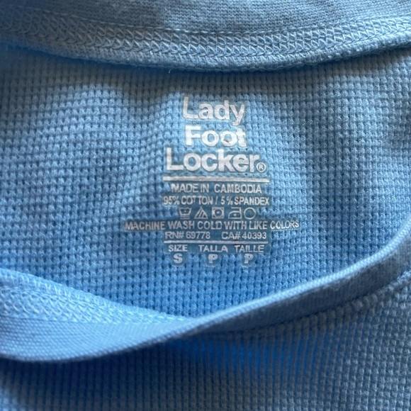 Lady Foot Locker Long Sleeve Shirt Small - Picture 3 of 3